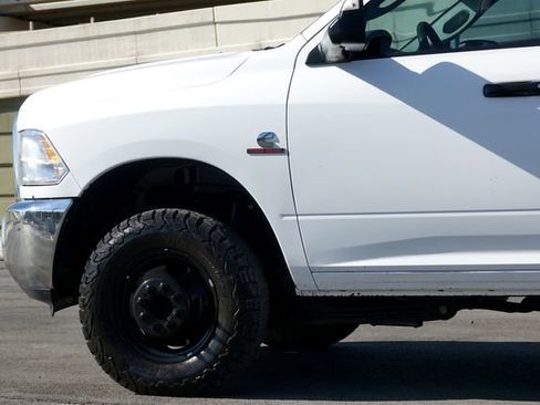 Used 2018 RAM 3500 Tradesman w/ Chrome Appearance Group image 11