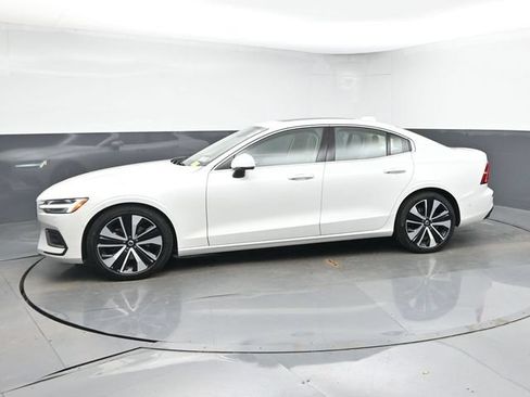 Used 2023 Volvo S60 B5 Ultimate w/ Climate Package FWD image 4
