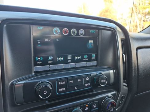 Used 2018 Chevrolet Silverado 1500 LT w/ All Star Edition image 28