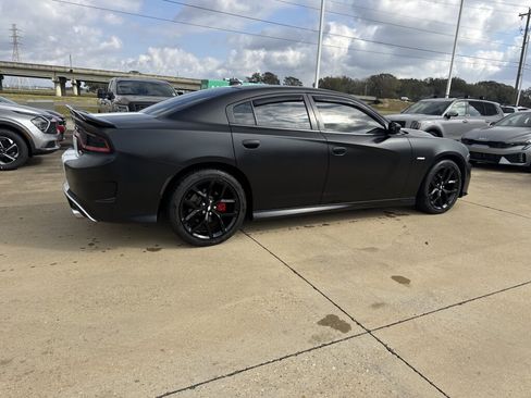 Used 2020 Dodge Charger R/T w/ Plus Group image 16