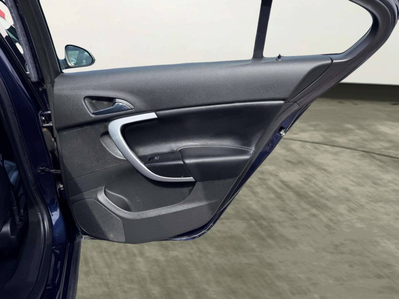 Used 2015 Buick Regal FWD image 23
