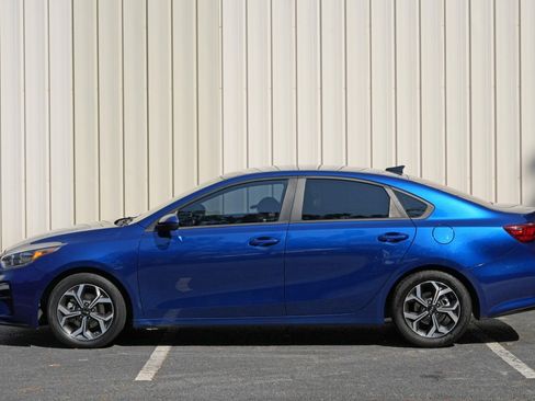 Used 2021 Kia Forte LXS FWD image 40