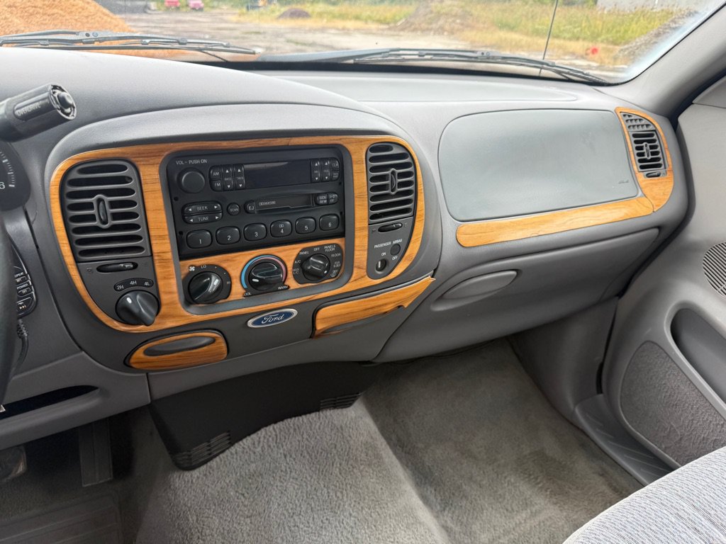 Used 1998 Ford F150 4x4 SuperCab image 12