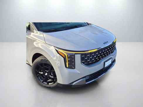 New 2026 Kia Carnival SX image 3