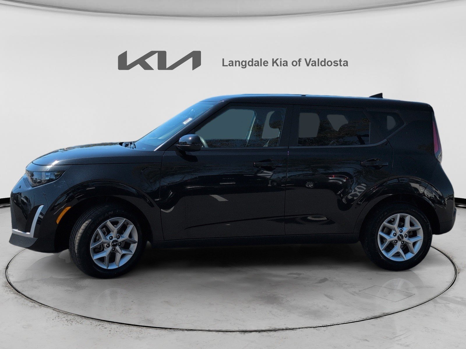 Used 2024 Kia Soul LX w/ Option Group 015 FWD image 10