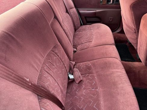 Used 1996 Chevrolet Caprice Classic image 10