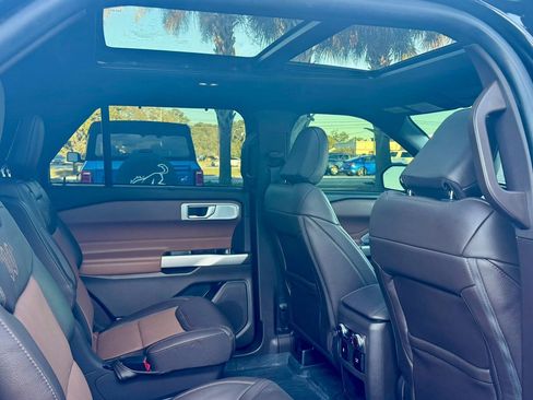 Certified 2021 Ford Explorer King Ranch w/ Premium Technology Package image 12