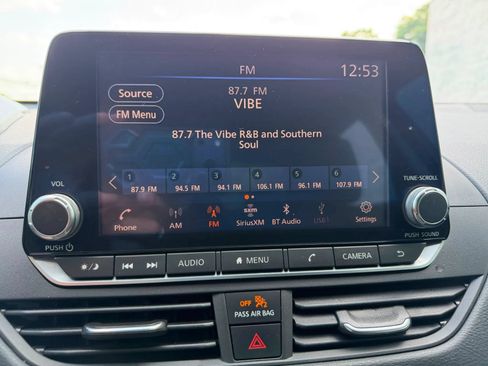 Used 2019 Nissan Altima 2.5 S FWD image 10