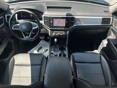 Used 2022 Volkswagen Atlas SEL R-Line AWD/4WD image 28