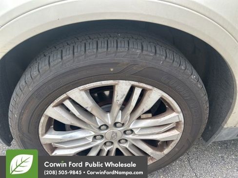 Used 2017 Cadillac XT5 Premium Luxury w/ Driver Assist Package image 15