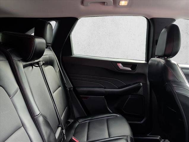Used 2023 Ford Escape Platinum AWD/4WD image 24