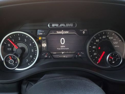 New 2026 RAM 1500 4x4 Crew Cab image 14