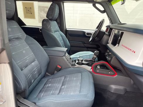 Used 2026 Ford Bronco Heritage Edition AWD/4WD image 36