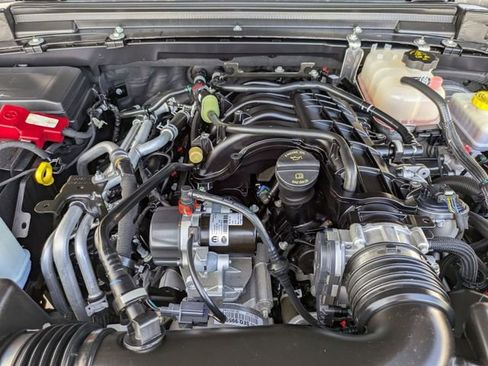 Used 2022 Jeep Wrangler Unlimited Rubicon image 31