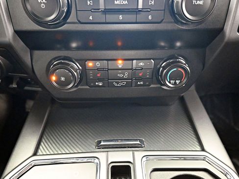 Used 2019 Ford F150 XLT w/ Equipment Group 302A Luxury image 19