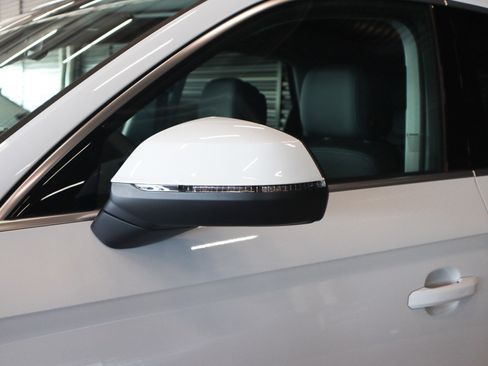 Certified 2023 Audi Q5 2.0T Premium w/ Convenience Package image 20