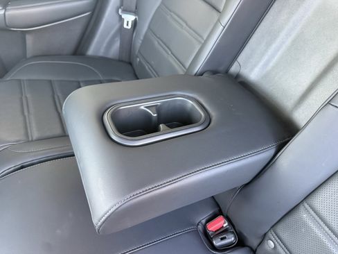 Used 2019 Honda CR-V Touring image 29