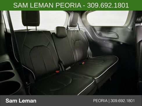 New 2026 Chrysler Pacifica Limited w/ S Appearance Package AWD/4WD image 28
