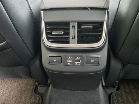 Used 2024 Subaru Outback Limited image 12