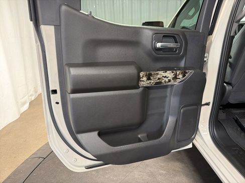 New 2026 Chevrolet Silverado 1500 Custom Trail Boss AWD/4WD image 17