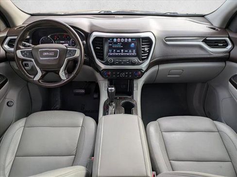 Used 2019 GMC Acadia SLT w/ LPO, Floor Liner Package image 17