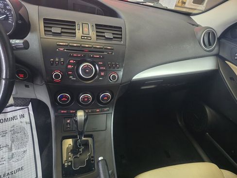Used 2012 MAZDA MAZDA3 s Grand Touring image 24
