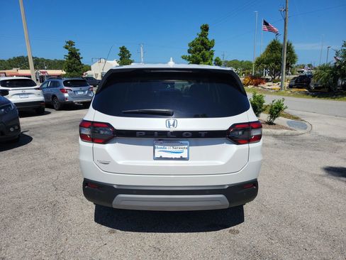 Used 2025 Honda Pilot EX-L image 7