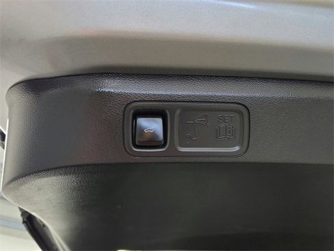 Used 2024 Ford Expedition Limited image 39