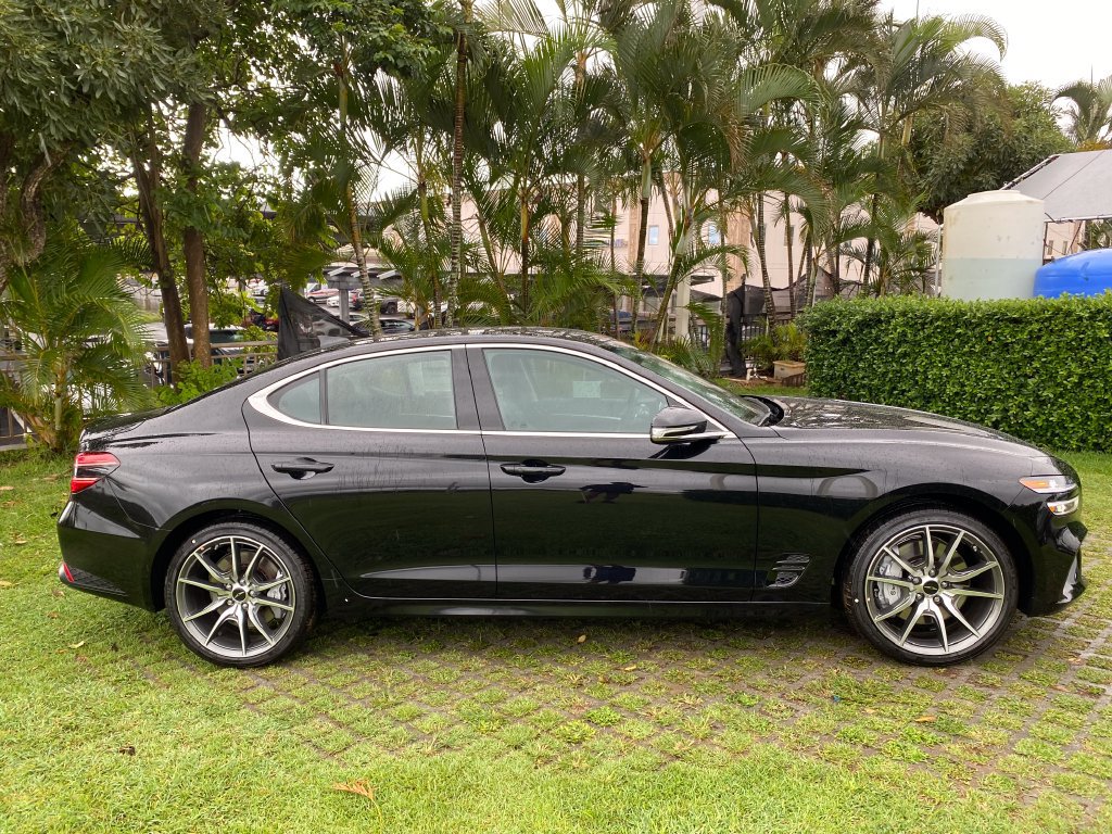 New 2026 Genesis G70 2.5T RWD image 8