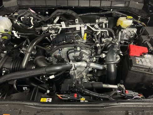 New 2025 Ford Bronco Big Bend w/ Black Diamond Package image 9