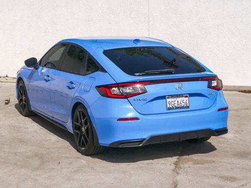 Used 2023 Honda Civic Sport image 9