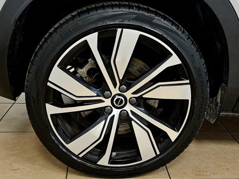 Used 2021 Volvo XC40 P8 Recharge w/ Advanced Package AWD/4WD image 43