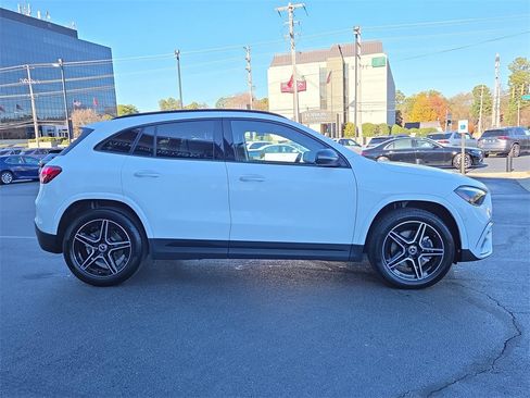 Certified 2025 Mercedes-Benz GLA 250 image 6