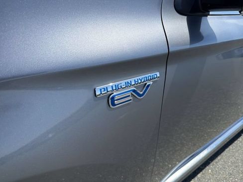 Used 2022 Mitsubishi Outlander SEL AWD/4WD image 33