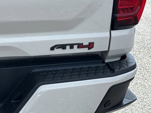 New 2026 GMC Canyon AT4 w/ Technology Plus Package AWD/4WD image 9