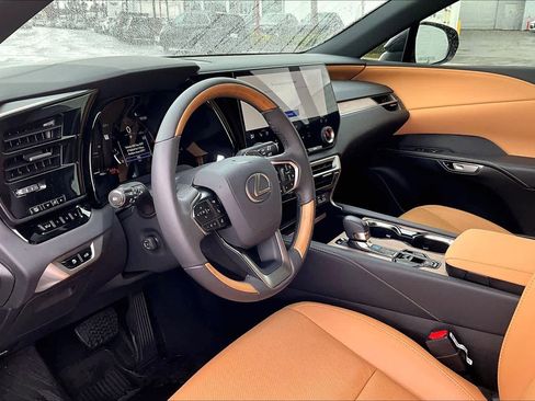 Used 2025 Lexus RX 350 Premium image 17