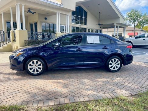 Used 2023 Toyota Corolla LE image 2