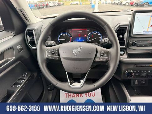 Used 2024 Ford Bronco Sport Outer Banks w/ Tech Package AWD/4WD image 14