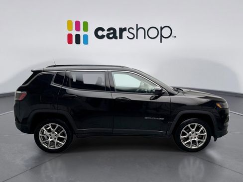 Used 2022 Jeep Compass Latitude image 6