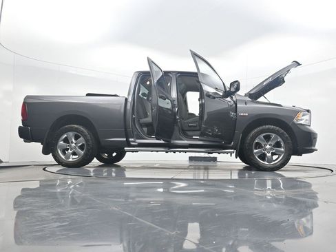 Used 2019 RAM 1500 Express w/ Express Value Package RWD image 36