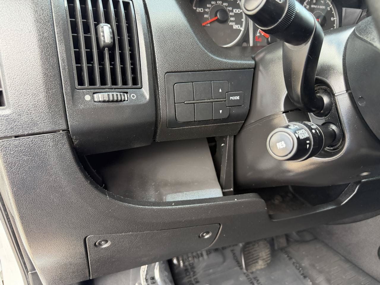 Used 2020 RAM ProMaster 2500 FWD image 14