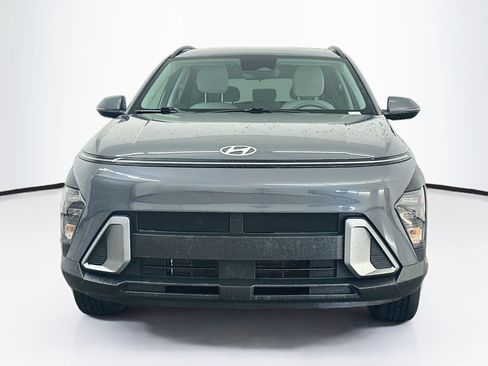 Used 2025 Hyundai Kona SEL AWD/4WD image 2
