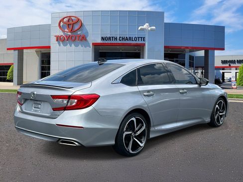 Used 2022 Honda Accord Sport image 6