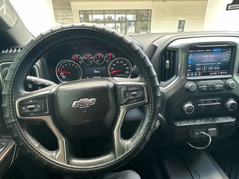 Used 2020 Chevrolet Silverado 1500 LT Trail Boss w/ Safety Package AWD/4WD image 11