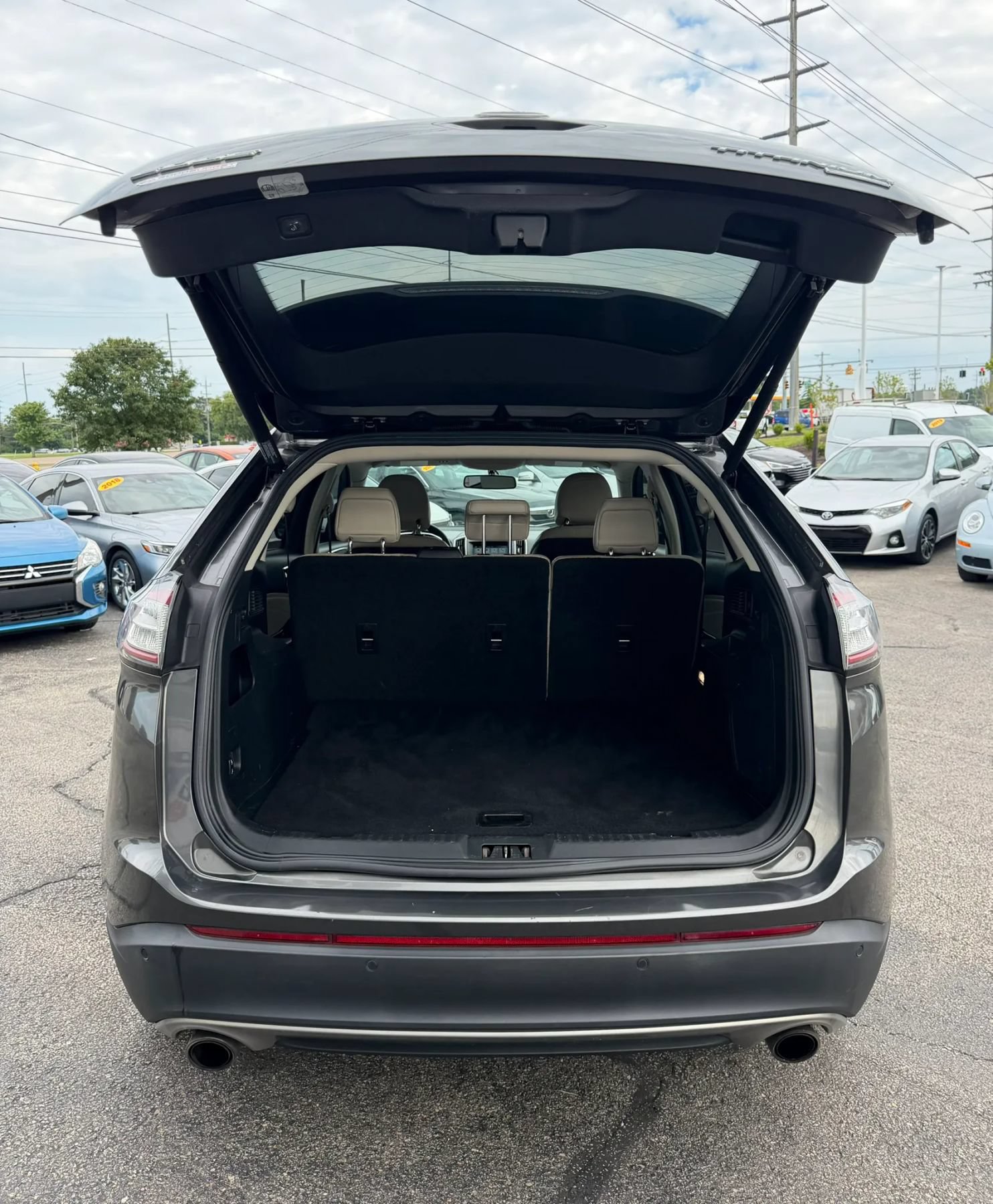Used 2018 Ford Edge Titanium AWD/4WD image 36