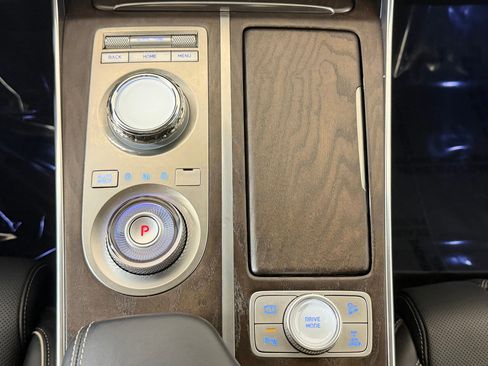 Used 2023 Genesis GV80 3.5T w/ Prestige Package image 19