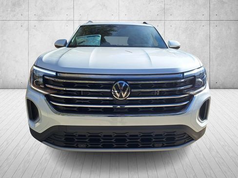 New 2026 Volkswagen Atlas SE image 8