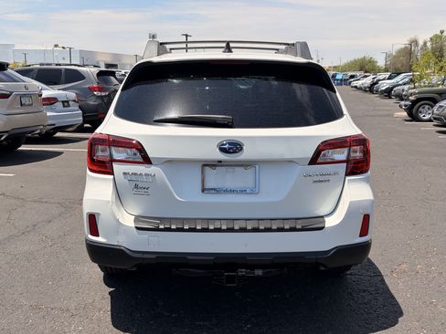 Used 2016 Subaru Outback 3.6R Limited AWD/4WD image 4