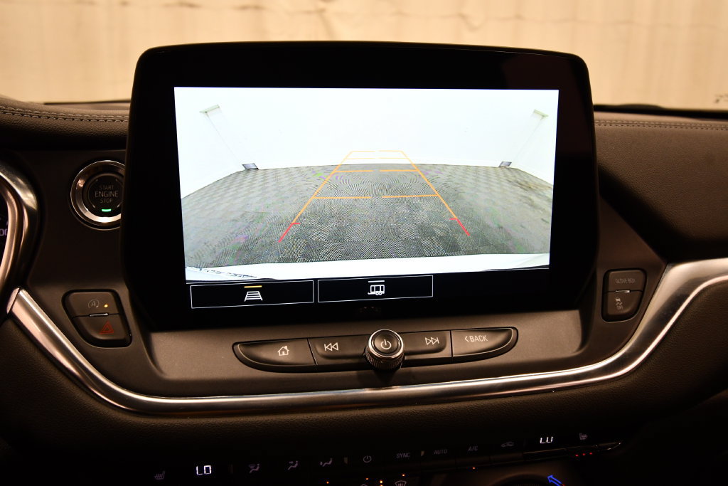 Used 2025 Chevrolet Blazer LT AWD/4WD image 24