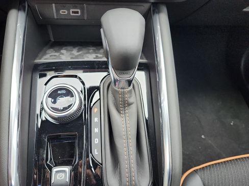 New 2026 GMC Canyon AT4 image 14